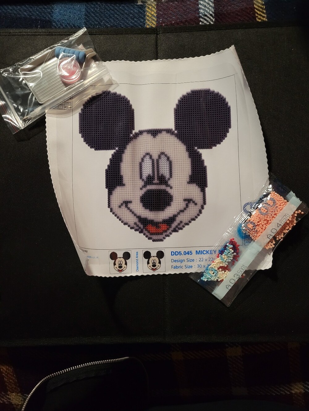 Diamond Dotz Disney Mickey Mouse Head Diamond Art Kit
